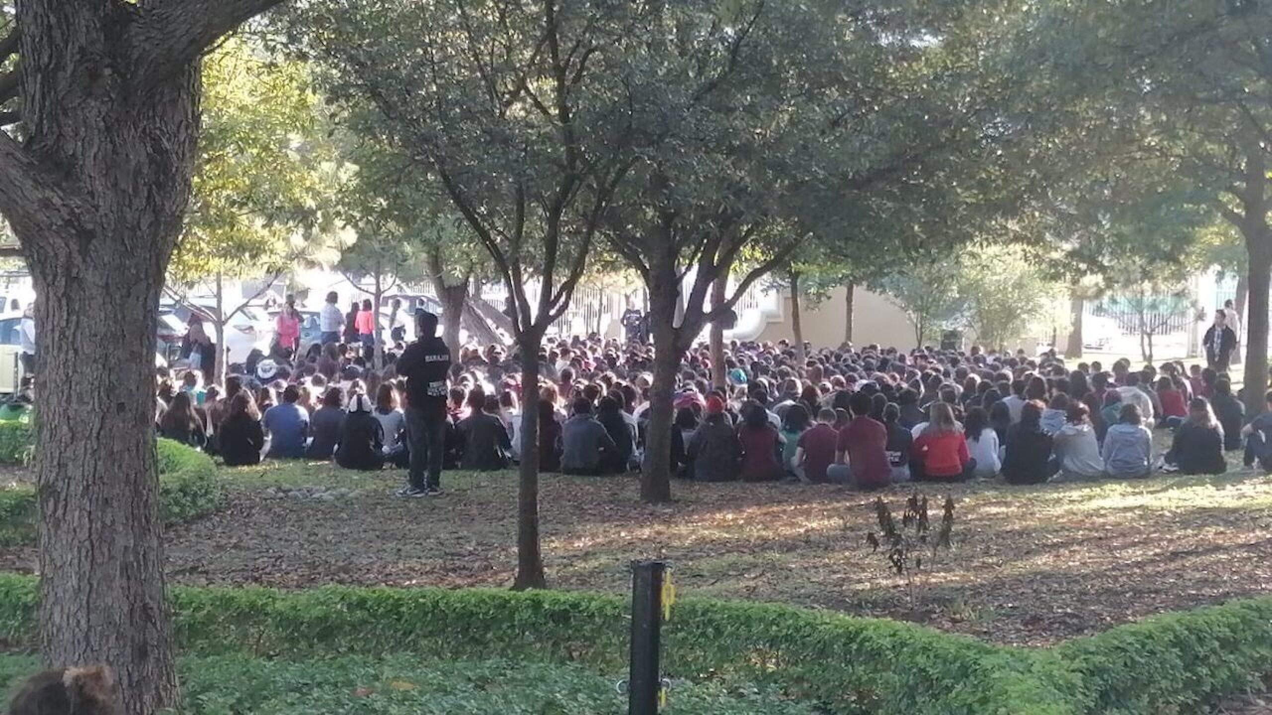 cideb-mederos-uanl-atacan-a-estudiante-con-arma-blanca-1