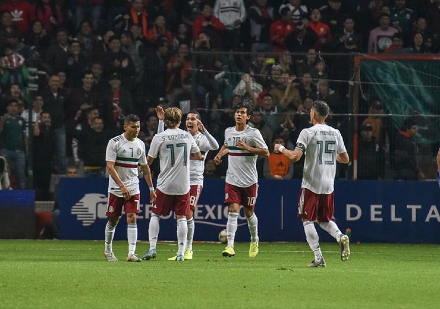 TOLUCA, ESTADO DE MÉXICO, 19NOVIEMBRE2019.- La Selección mexicana recibió en la cancha del estadio Nemesio Diez a la selección de Bermudas, cerrando actividad del Grupo B de la Liga A de la Concacaf Nations League, teniendo un marcador final de 2-1 a