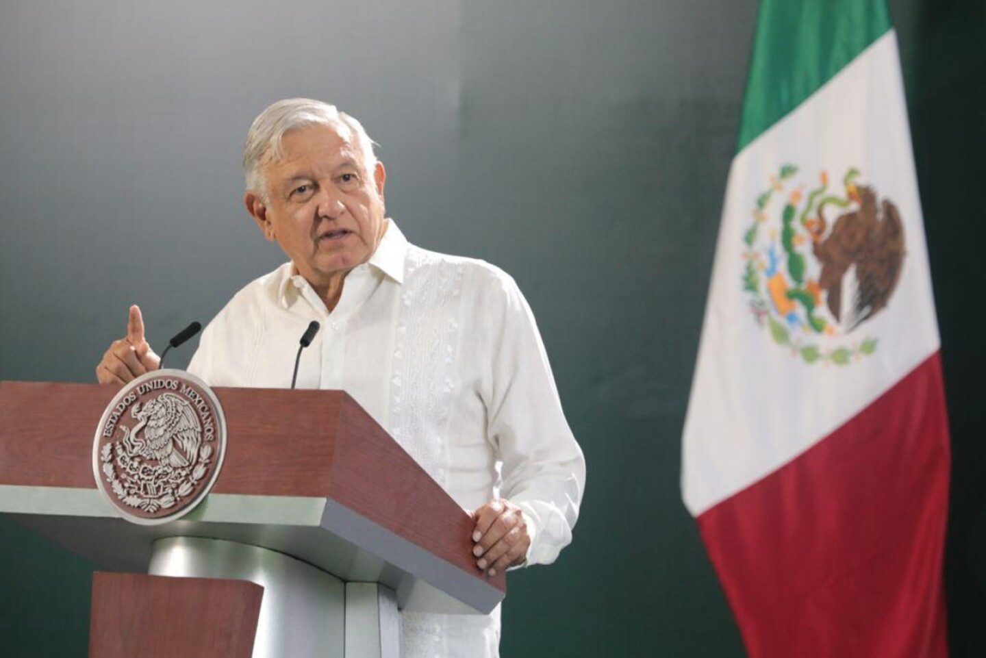 amlo-asesinatos-de-activistas