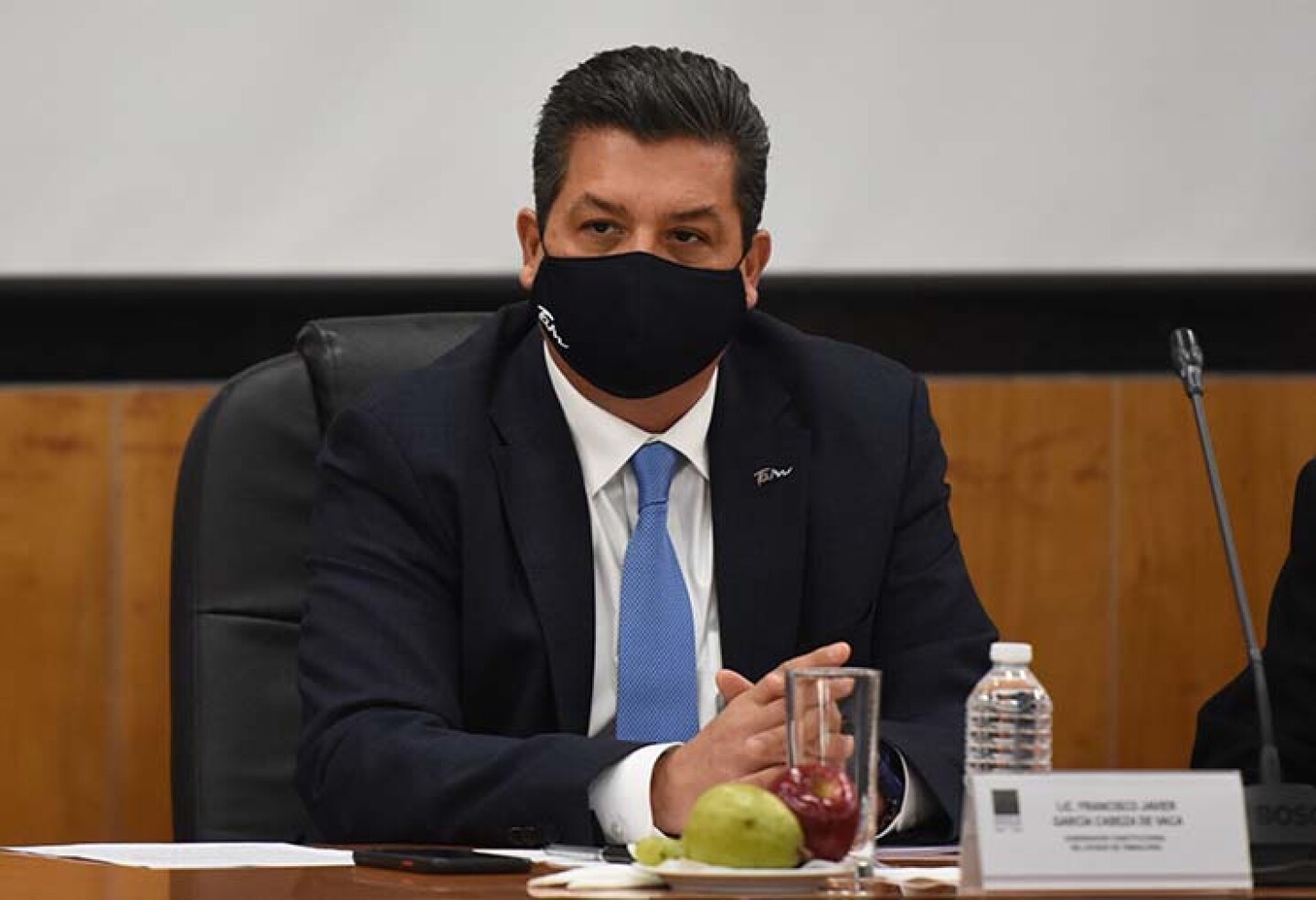 Francisco Javier Cabeza de Vaca, gobernador de Tamaulipas, durante la reunión con Diputados.