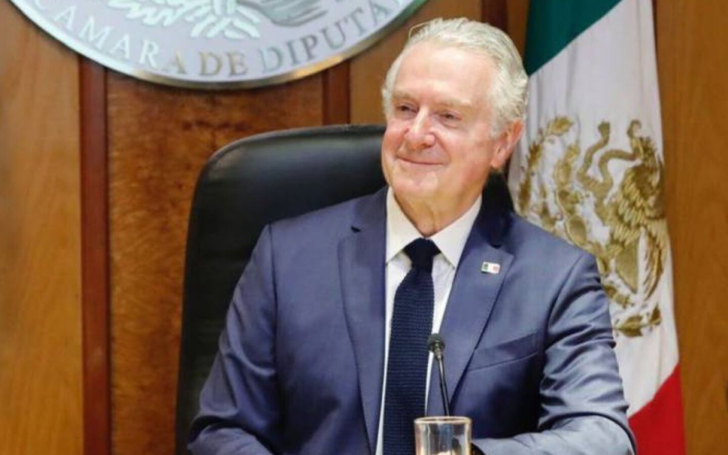 santiago_Creel_declina