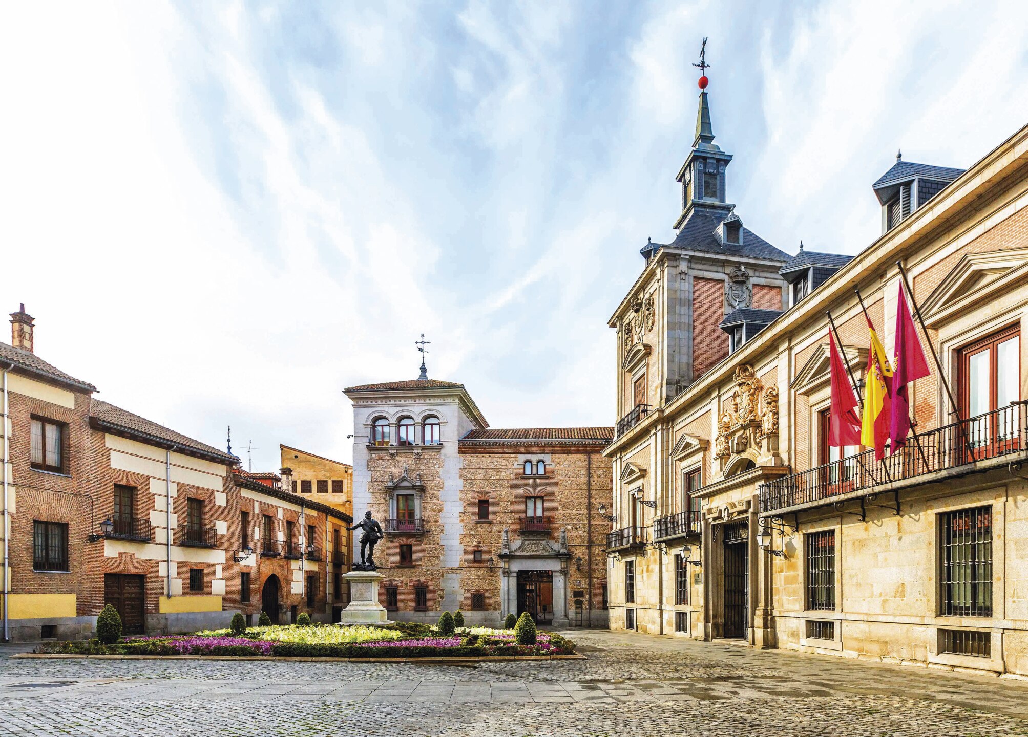 Plaza,De,La,Villa,In,The,Old,Town,Of,Madrid