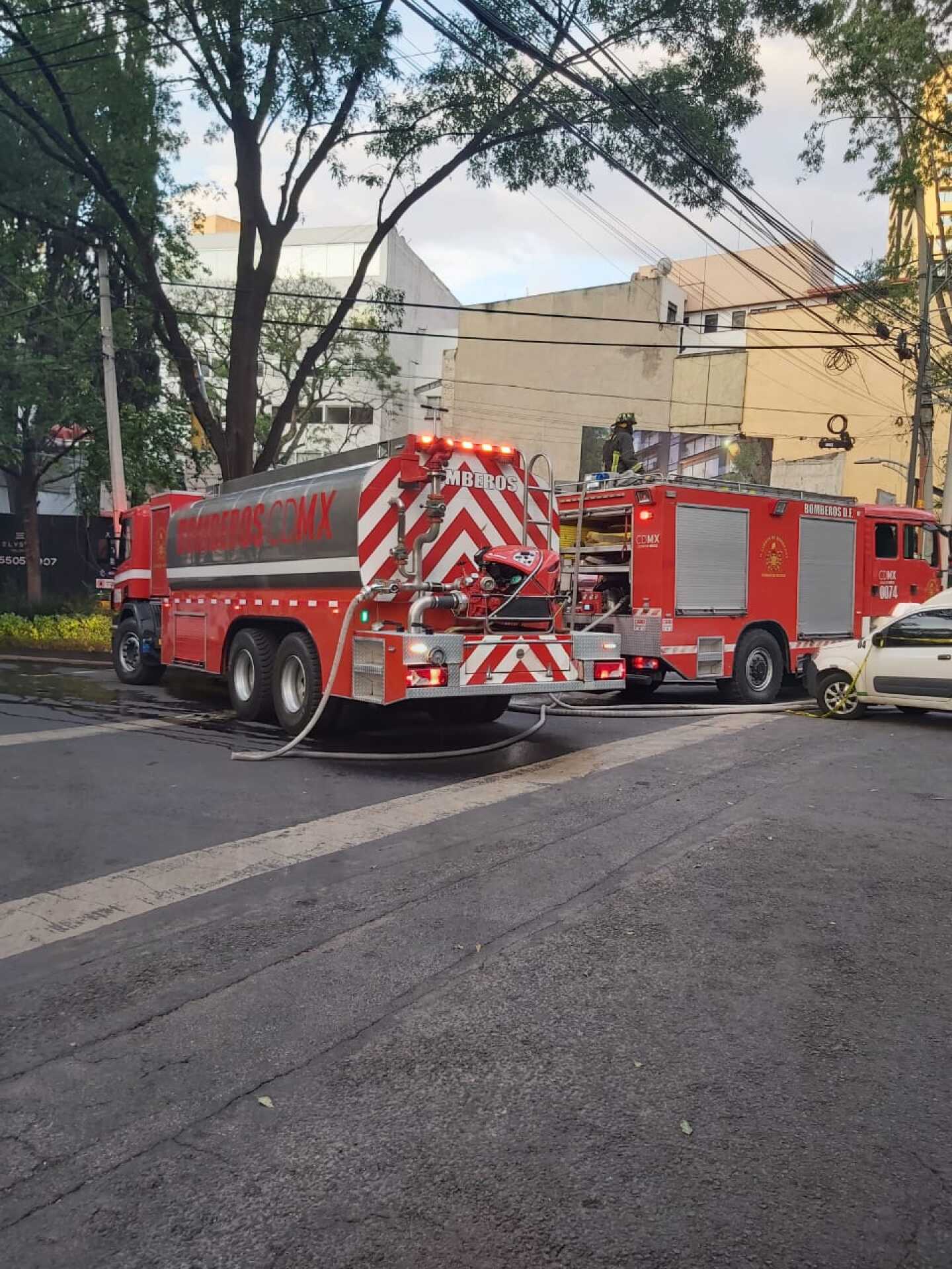 Tras 12 horas controlan fuga de combustible en Polanco
