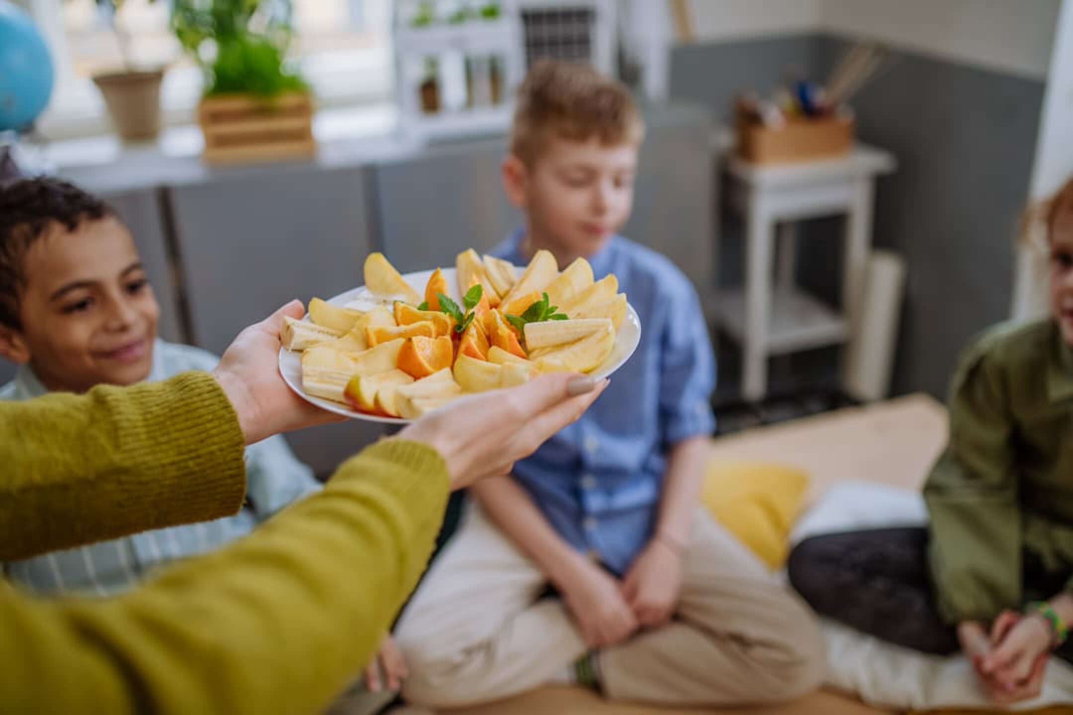 close-up-of-healthy-fruit-snack-for-pupils-2023-11-27-05-20-43-utc-1