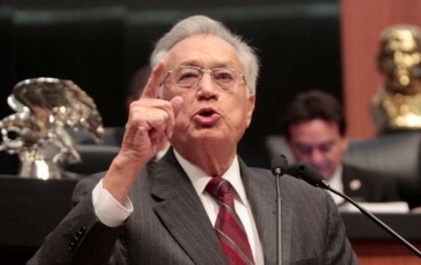 en_el_senado_existe_bancada_del_pt_morena_dice_bartlett_460x290