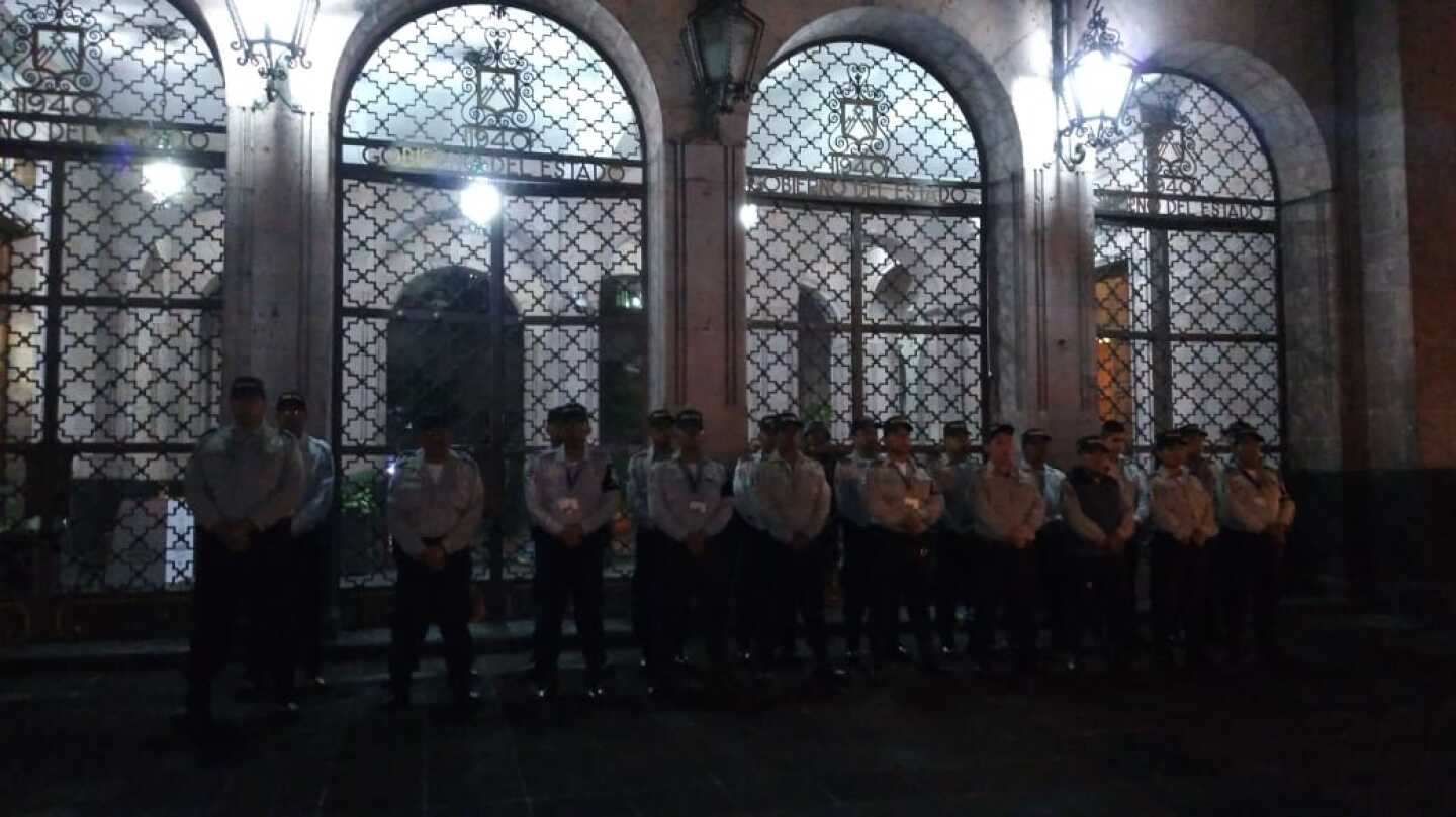 empresarios_Palacio_Veracruz_policias_especial