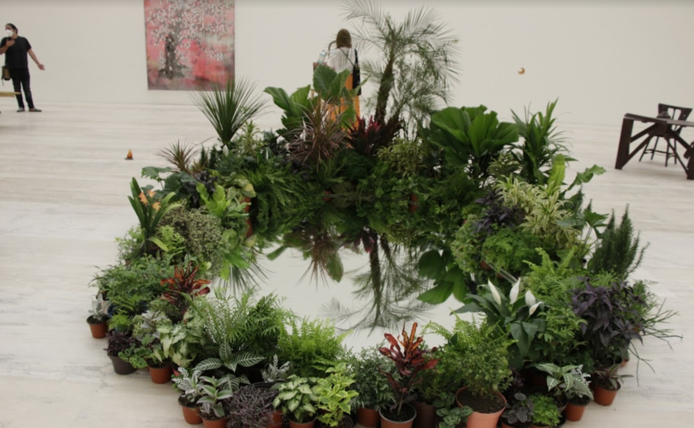 urs_fischer_teardrop_museo_jumex