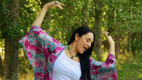 Al aplaudirte mueves los 38 puntos energéticos de alta vibración. Foto: Cynthia Zak