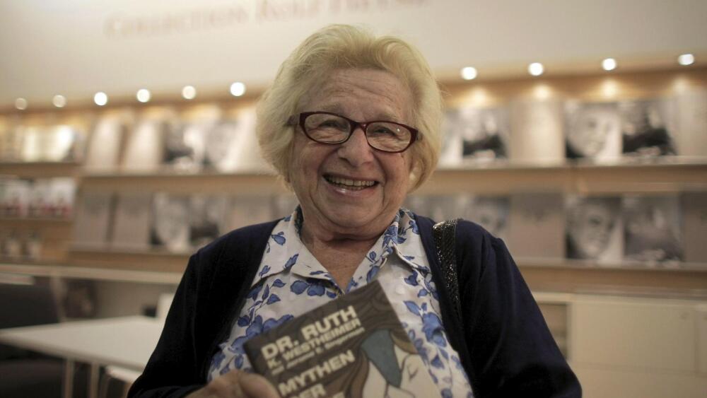 Muere en EEUU la terapeuta y educadora sexual Ruth Westheimer, la 'Dra Ruth'