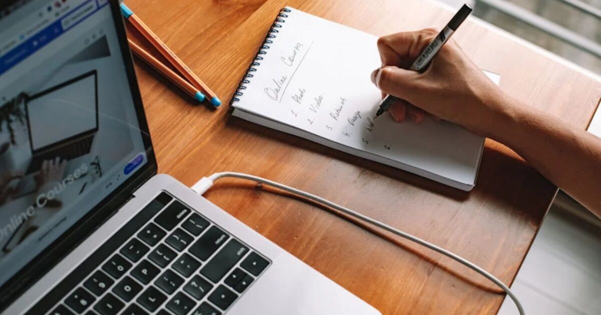 Aprende de manera gratuita con la UNAM: cursos en línea de idiomas, Excel, finanzas y más