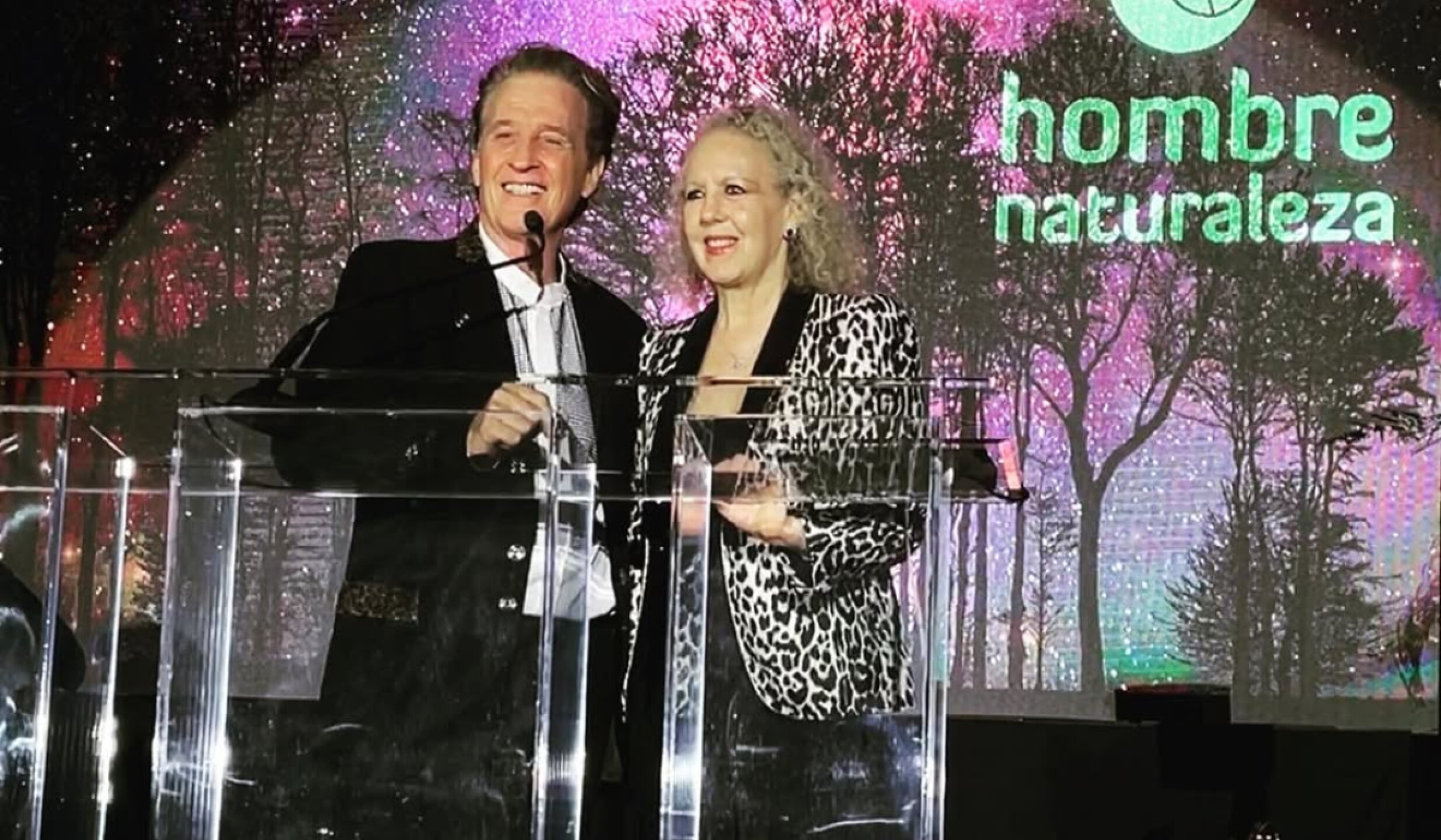 emmanuel-mercedes-esposa (1).jpg