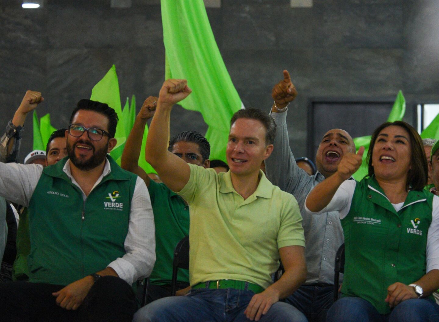 Manuel Velasco, Senador con licencia, aspirante a la candidatura a la Presidencia de la República realizó una visita al municipio de Almoloya de Juárez, reuniéndose con la militancia del PVEM.