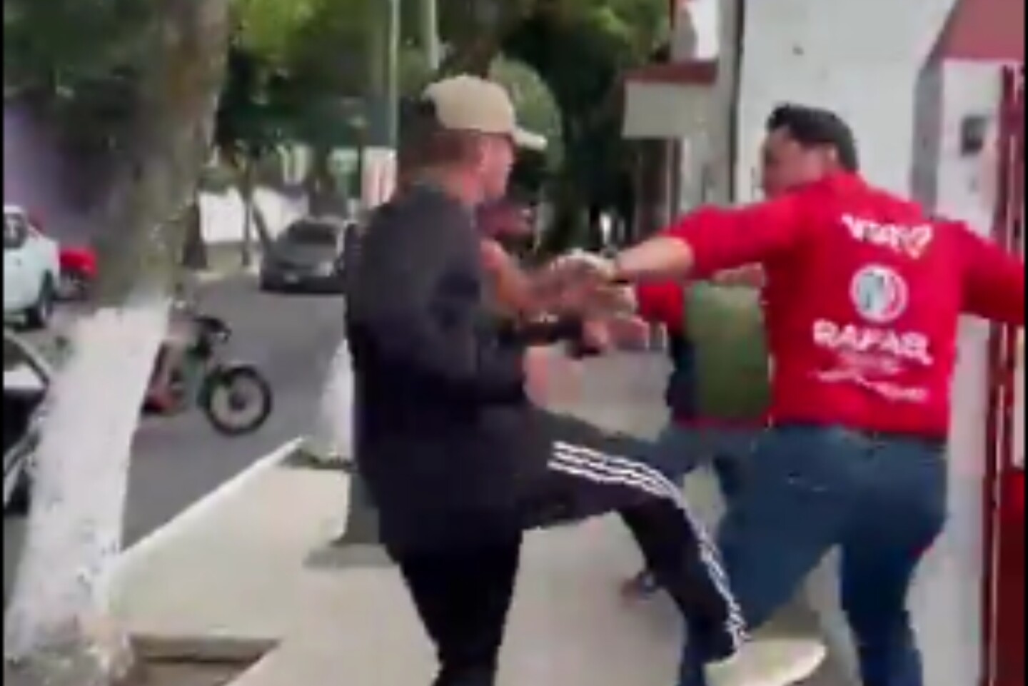 Agreden Rafael Montiel Cuajimalpa