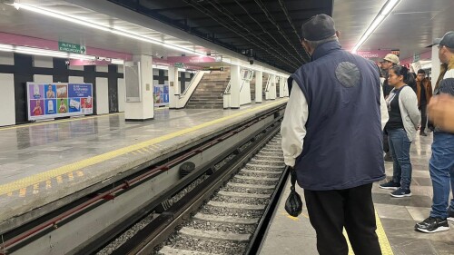 como-va-el-metro-hoy-lunes-23-de-julio-2025.jpeg