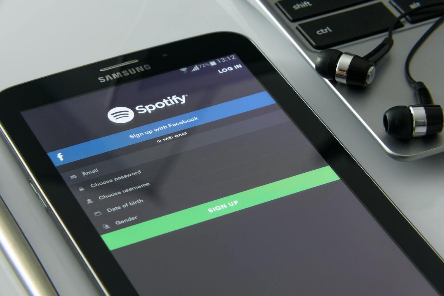 spotify suecia multa proteccion de datos