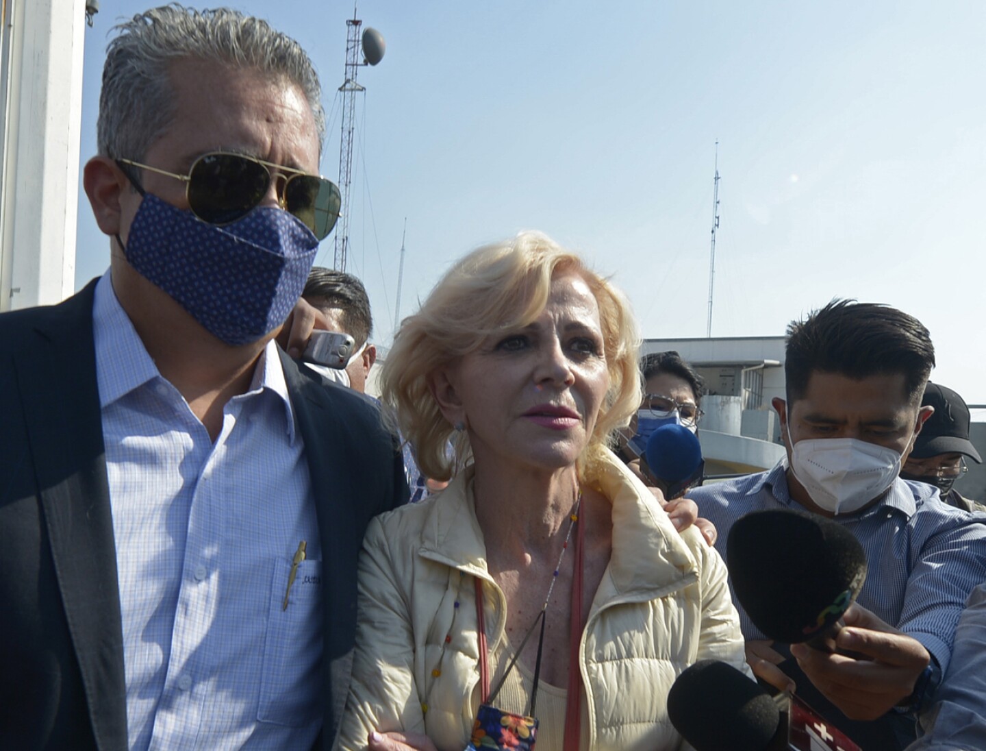 Alejandra Cuevas es libre: deja Santa Martha y pide seguridad a AMLO