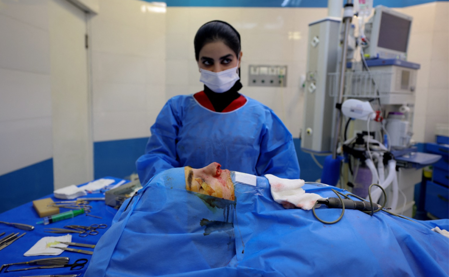 cirugias-esteticas-en-mujeres-iranies-en-aumento.png