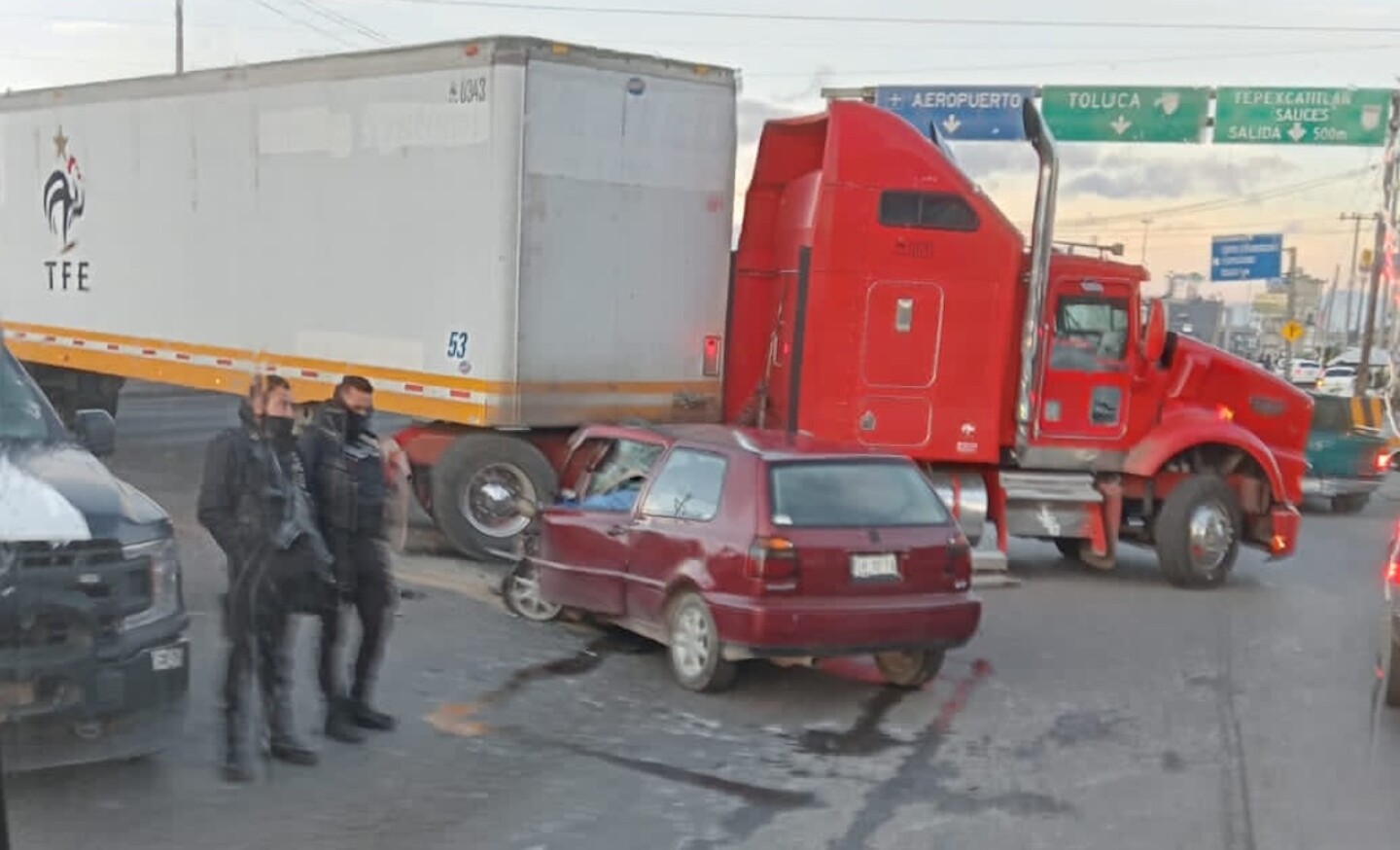accidente-en-la-toluca-naucalpan-muere-persona-en-choque