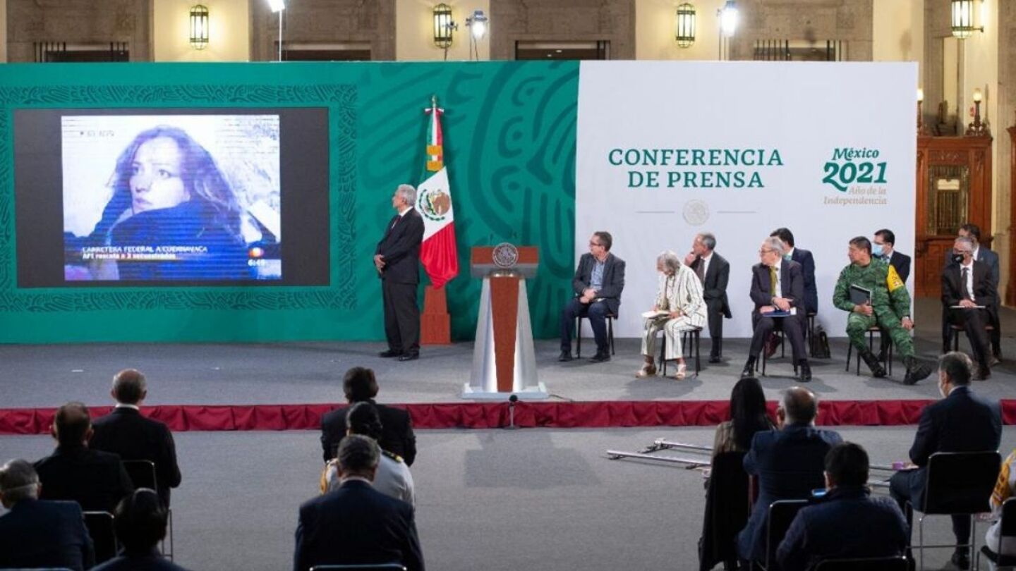 AMLO-montaje-video-conferencia