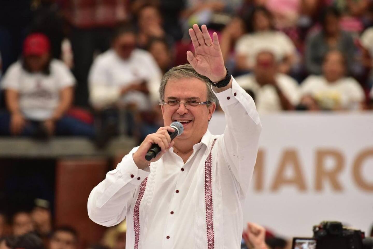 ebrard-renuncia