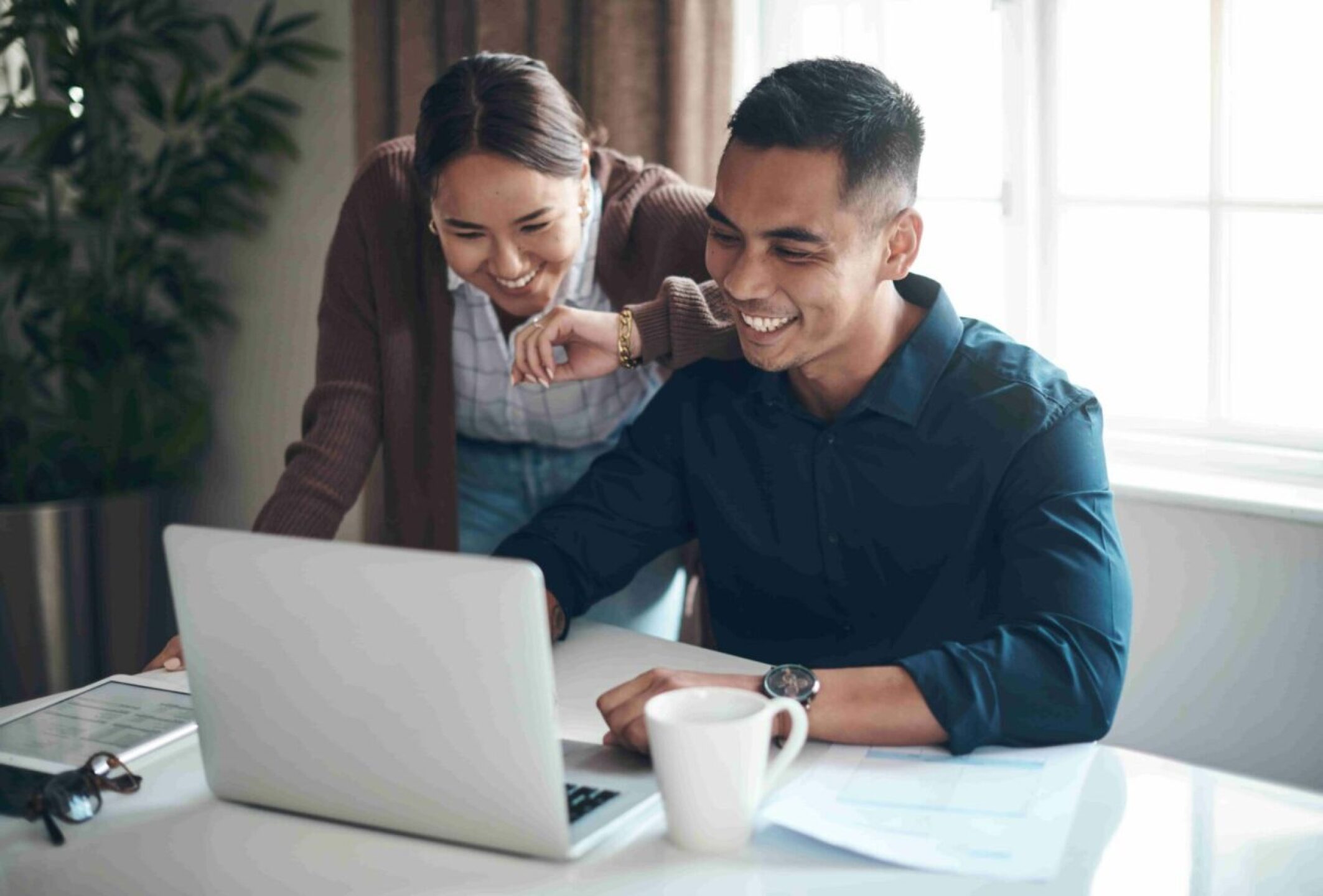 happy-with-how-their-finances-are-looking-shot-of-2023-01-09-21-32-49-utc-1280x867