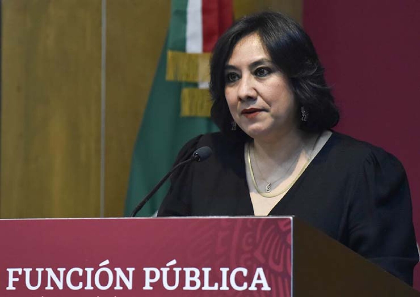 Irma Eréndira Sandoval, secretaria de la Función Pública, durante la presentación de la Convocatoria “Un Gobierno con paridad. Primer Concurso de Ingreso a la Administración Pública Federal exclusivo para Mujeres”.