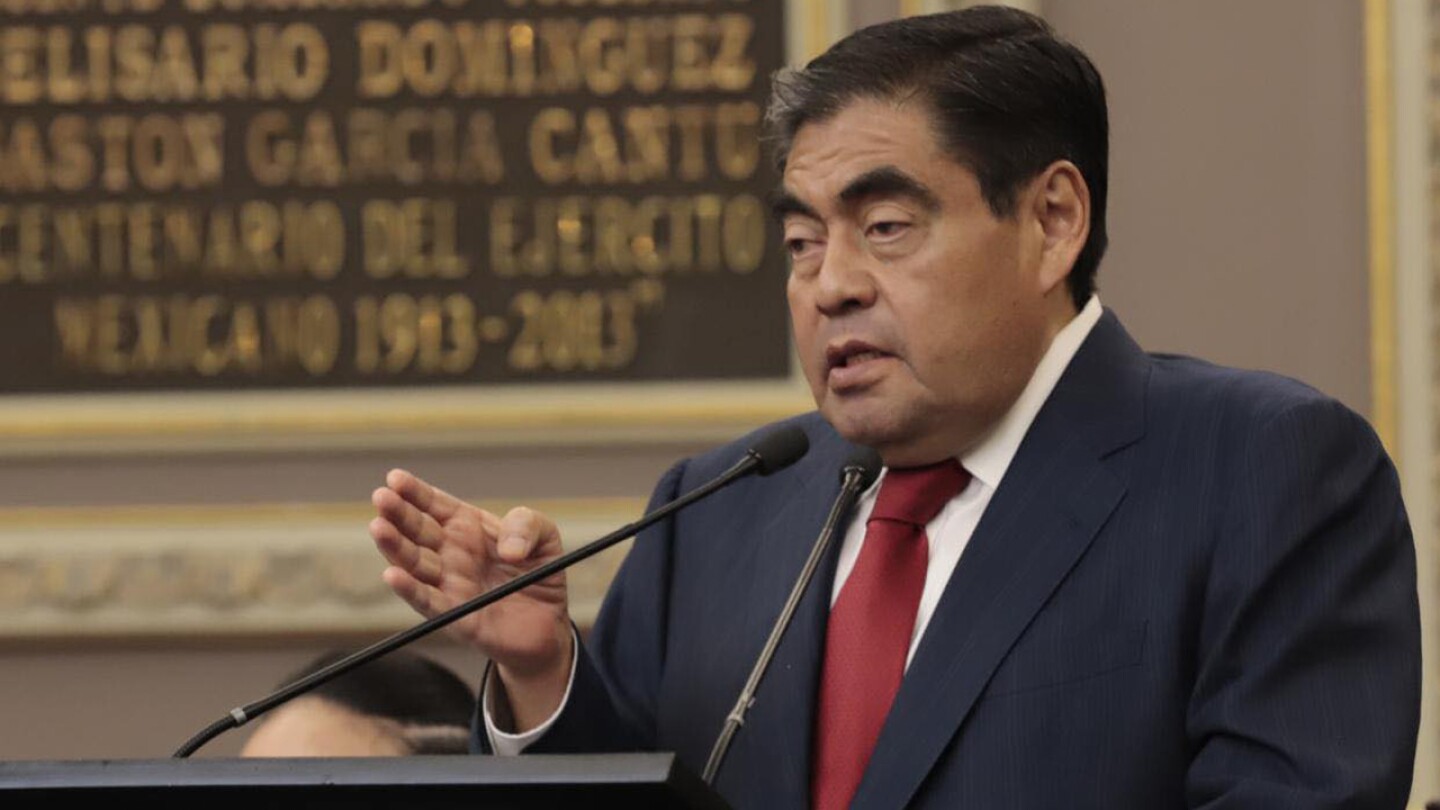 miguel-barbosa-puebla-marcha-defensa-cuarta-transformacion