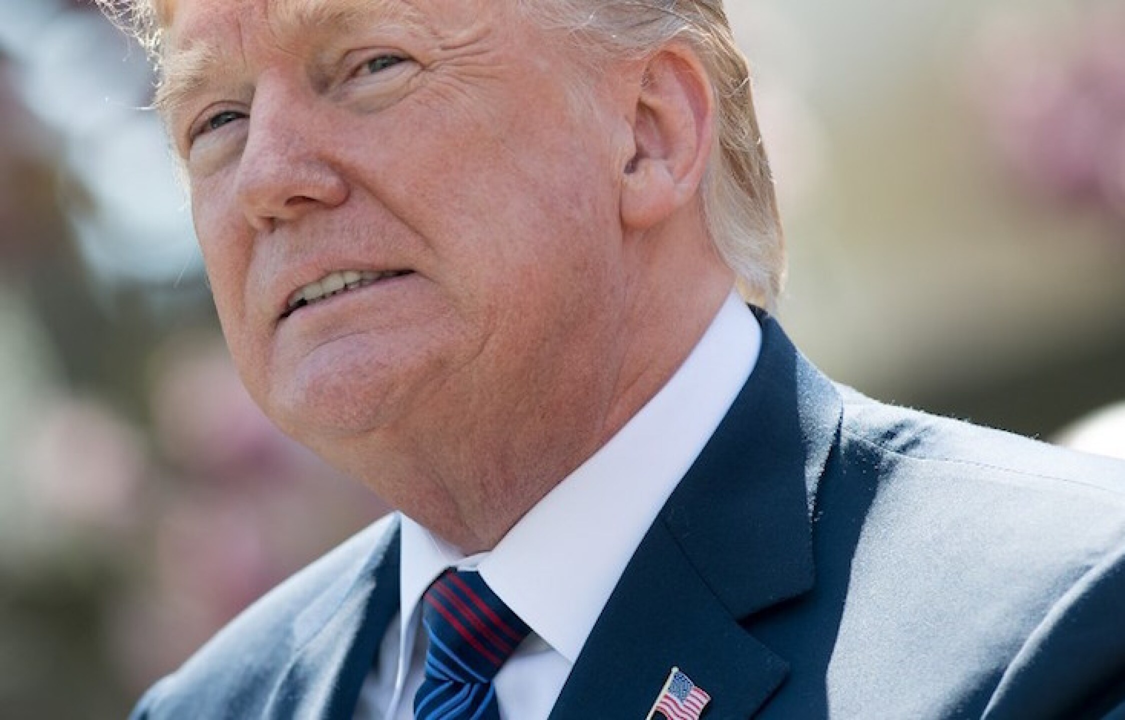 Trump ordenó suspender las redadas migrantes