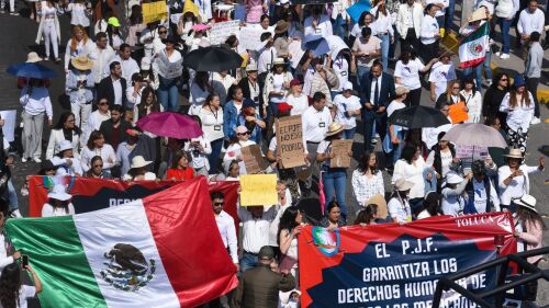 poder judicialMarcha defensa SCJN en Toluca -5.jpg