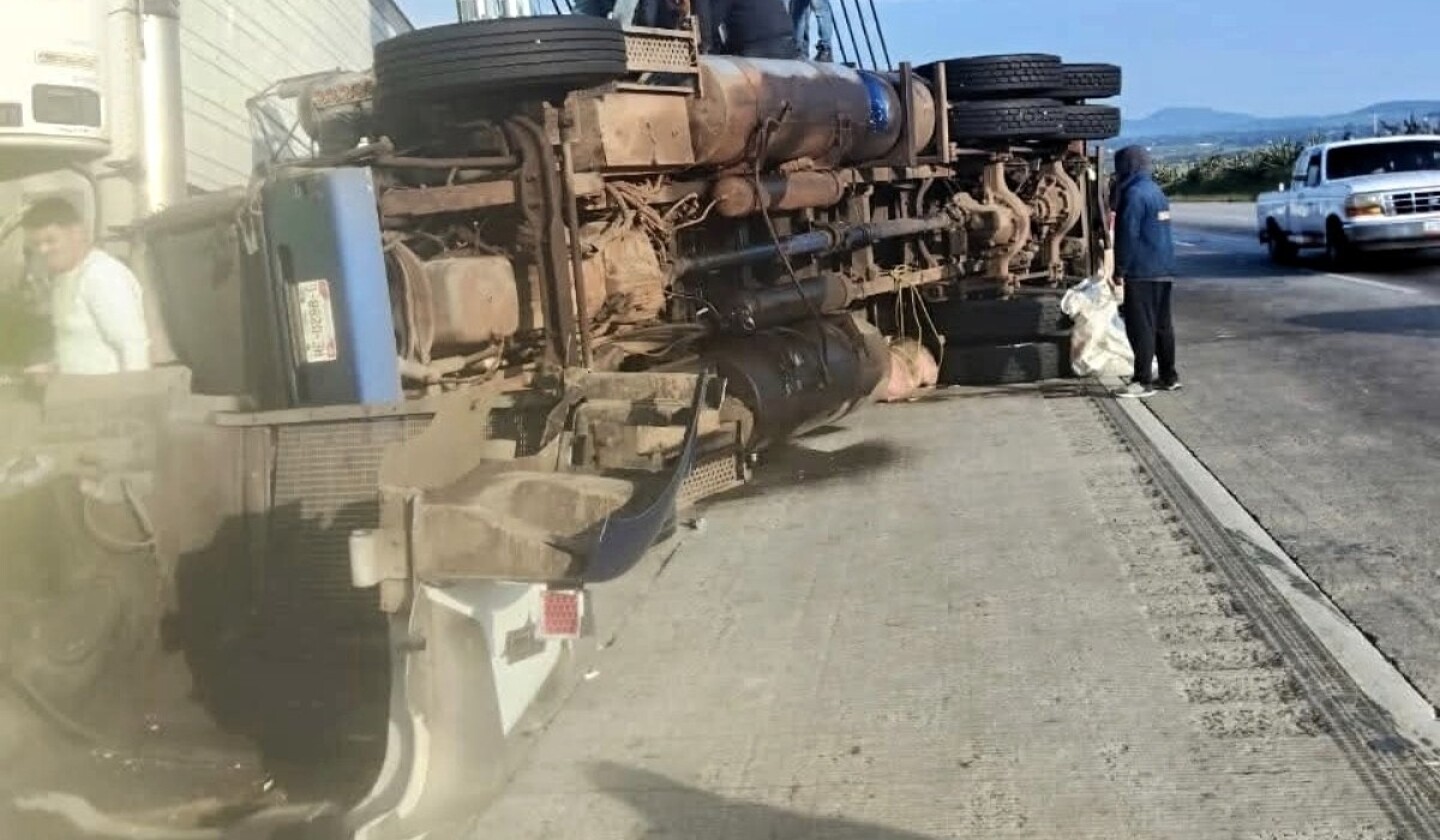 accidente autopista méxico-querétaro hoy.jpg