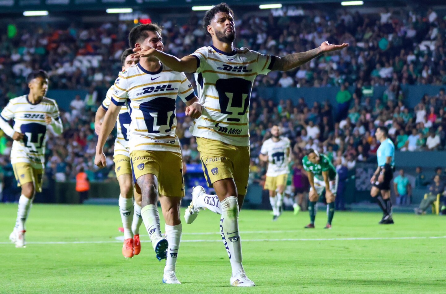 pumas-vancouver-concacaf (1).jpg