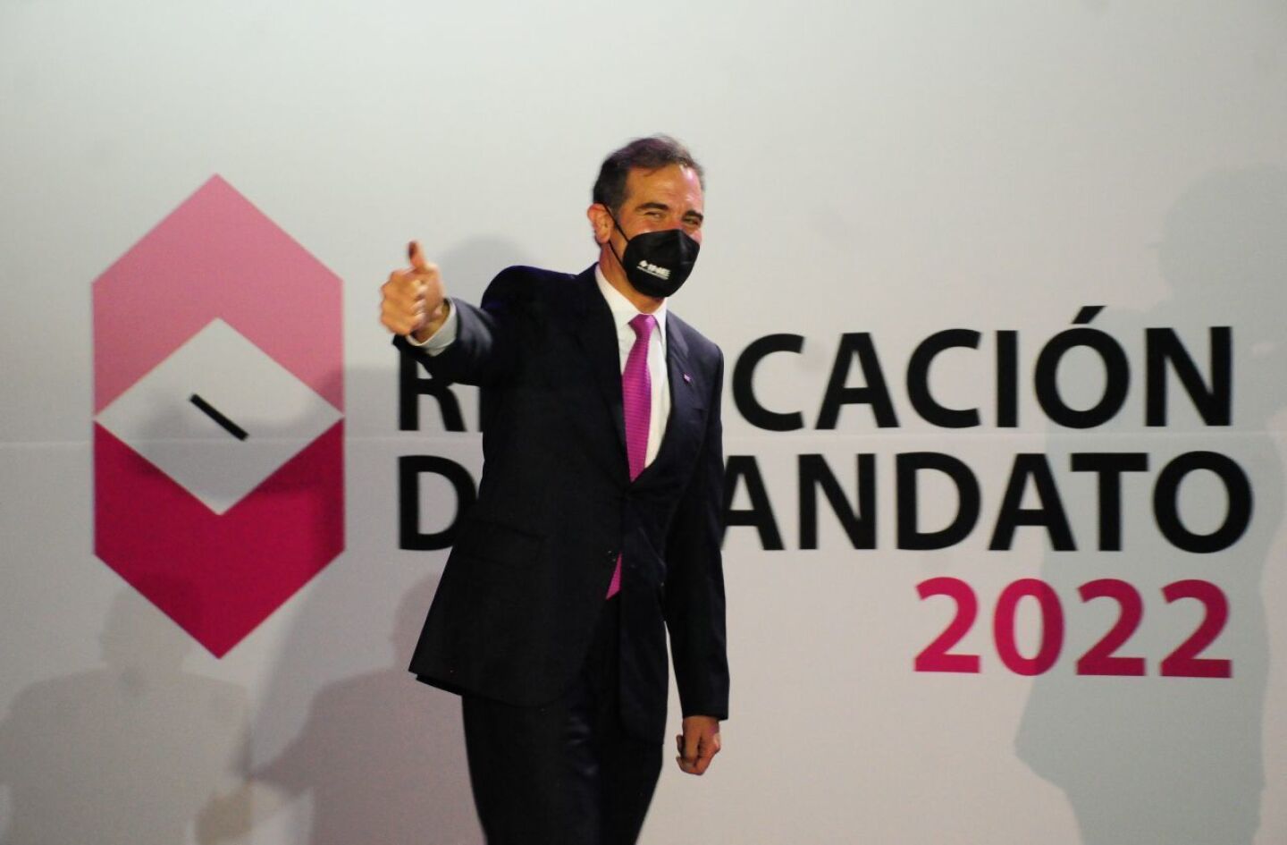 Sesión INE Consulta Revocación de Mandato