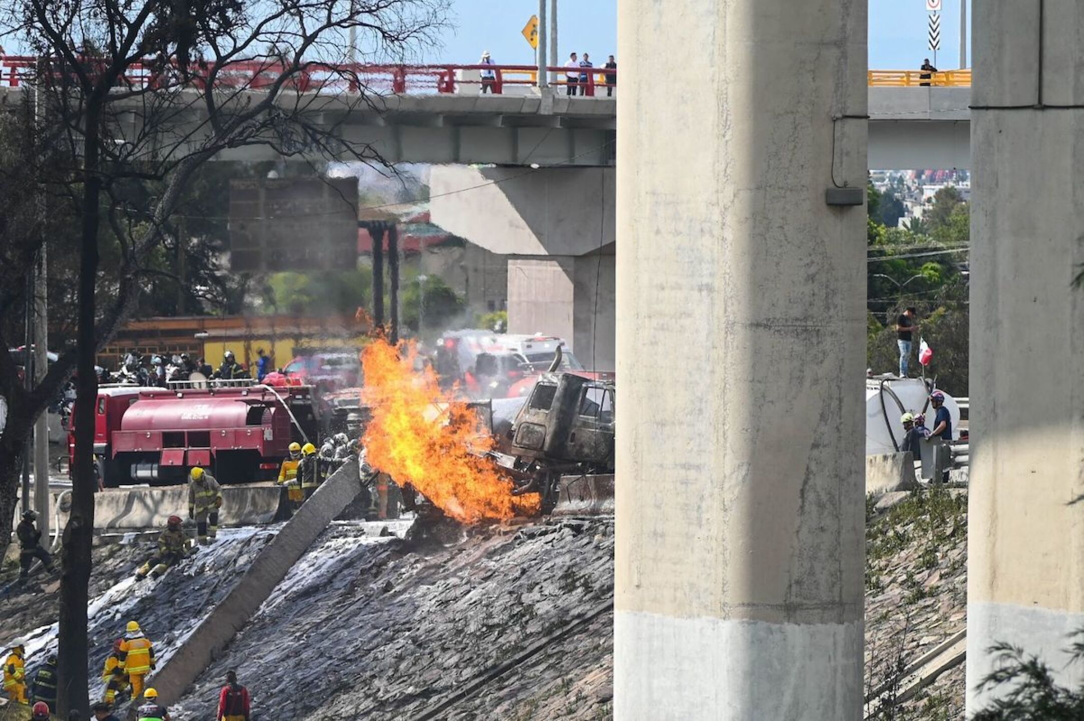 explosión de gran magnitud en el Puente de la Concordia