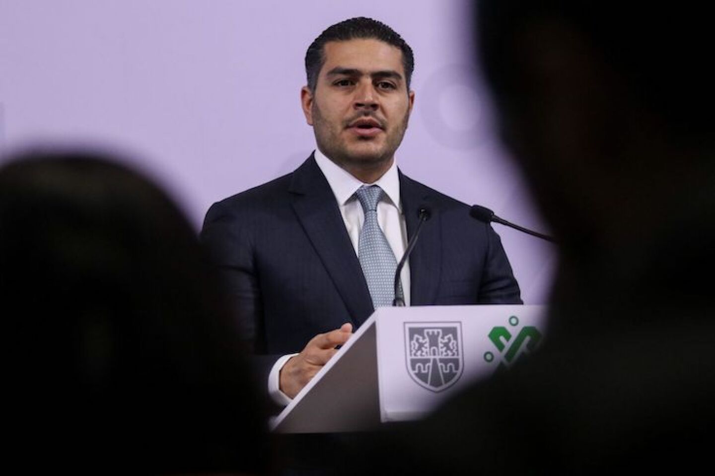 Omar García Harfuch, secretario de Seguridad Ciudadana, y Claudia Sheinbaum, jefa de Gobierno de la Ciudad de México, durante la conferencia sobre el caso Fátima.  durante la conferencia sobre el caso Fátima.