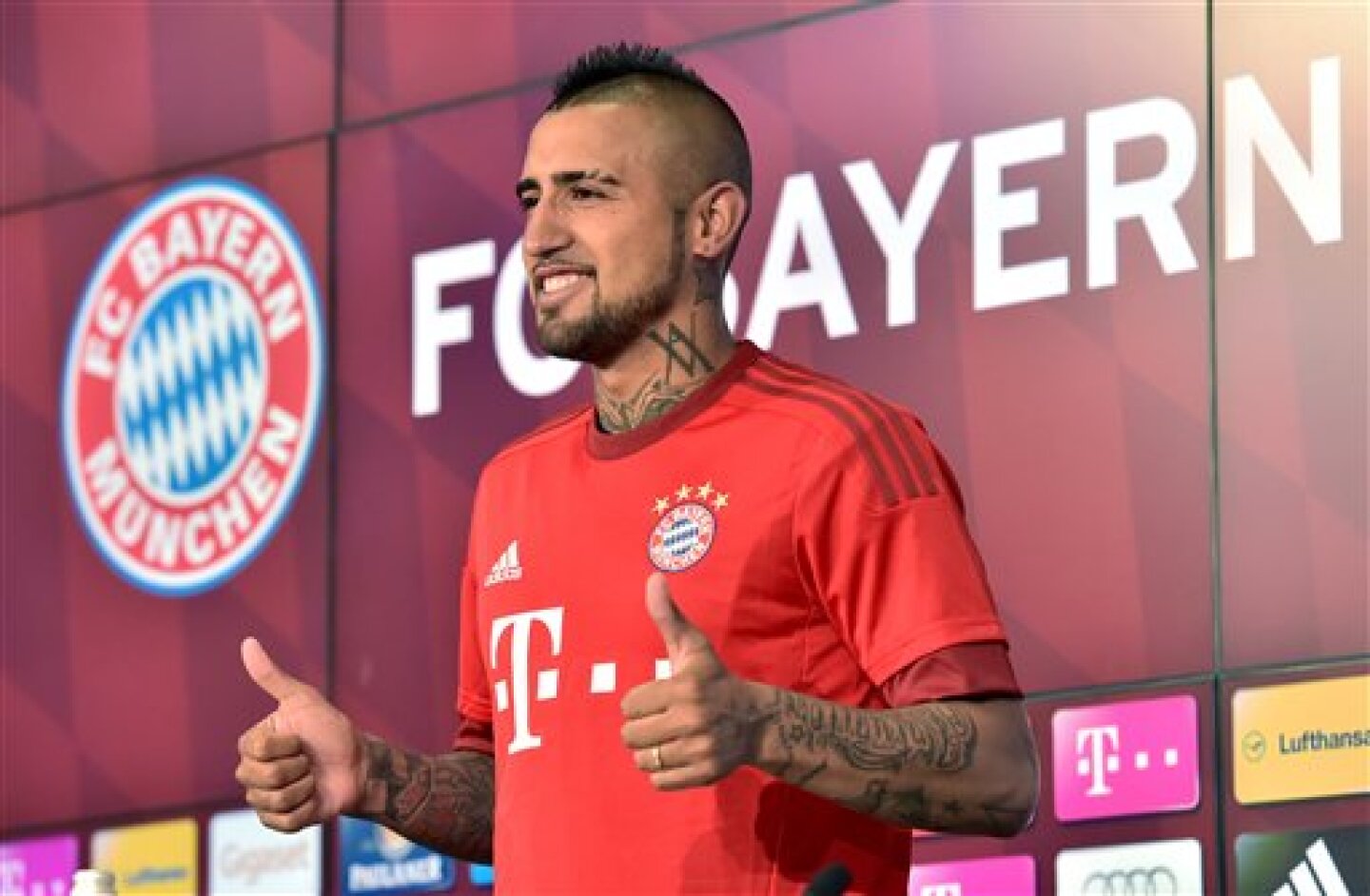 Germany Soccer Bayern Vidal