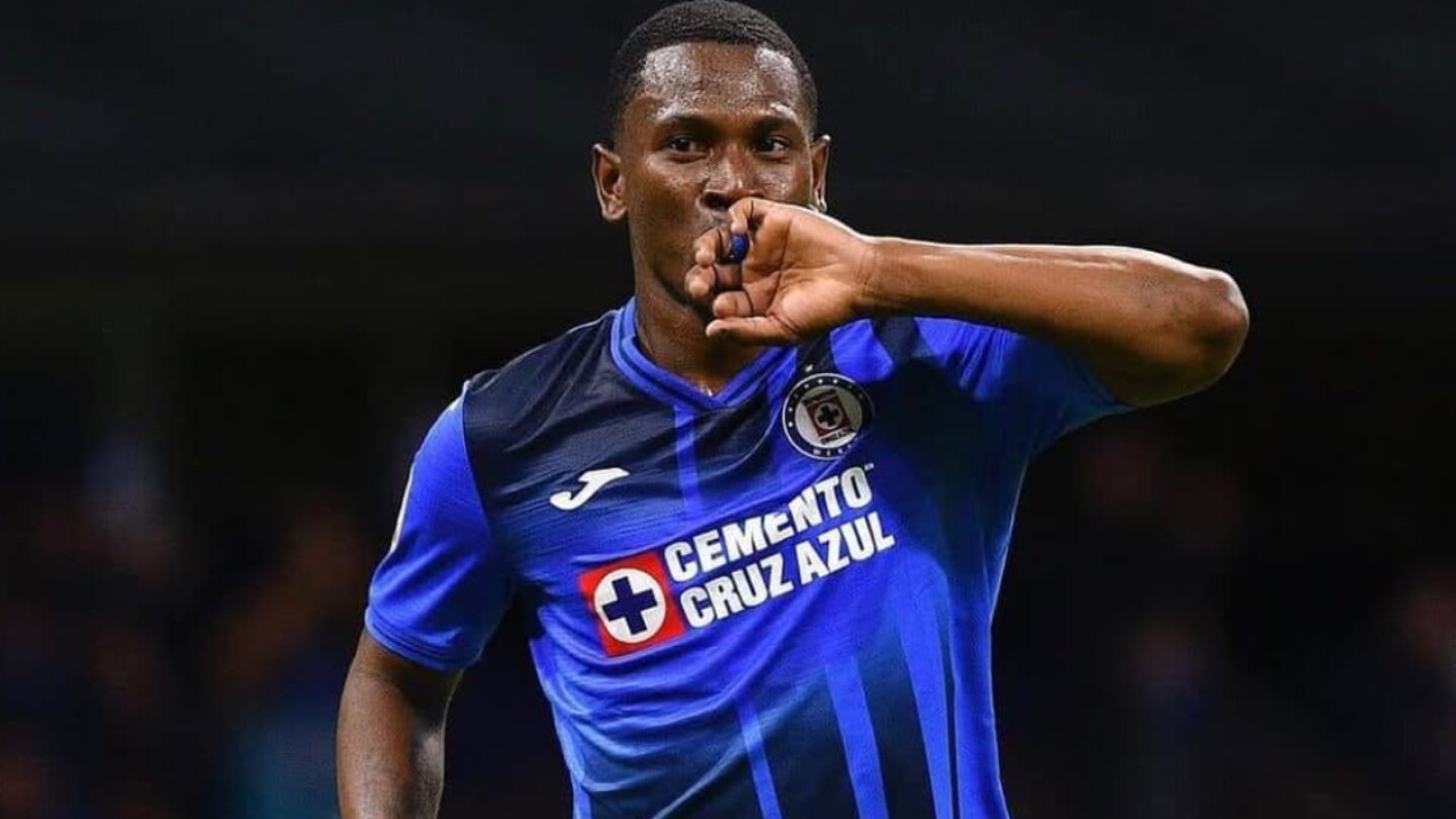 bryan angulo cruz azul.jpg