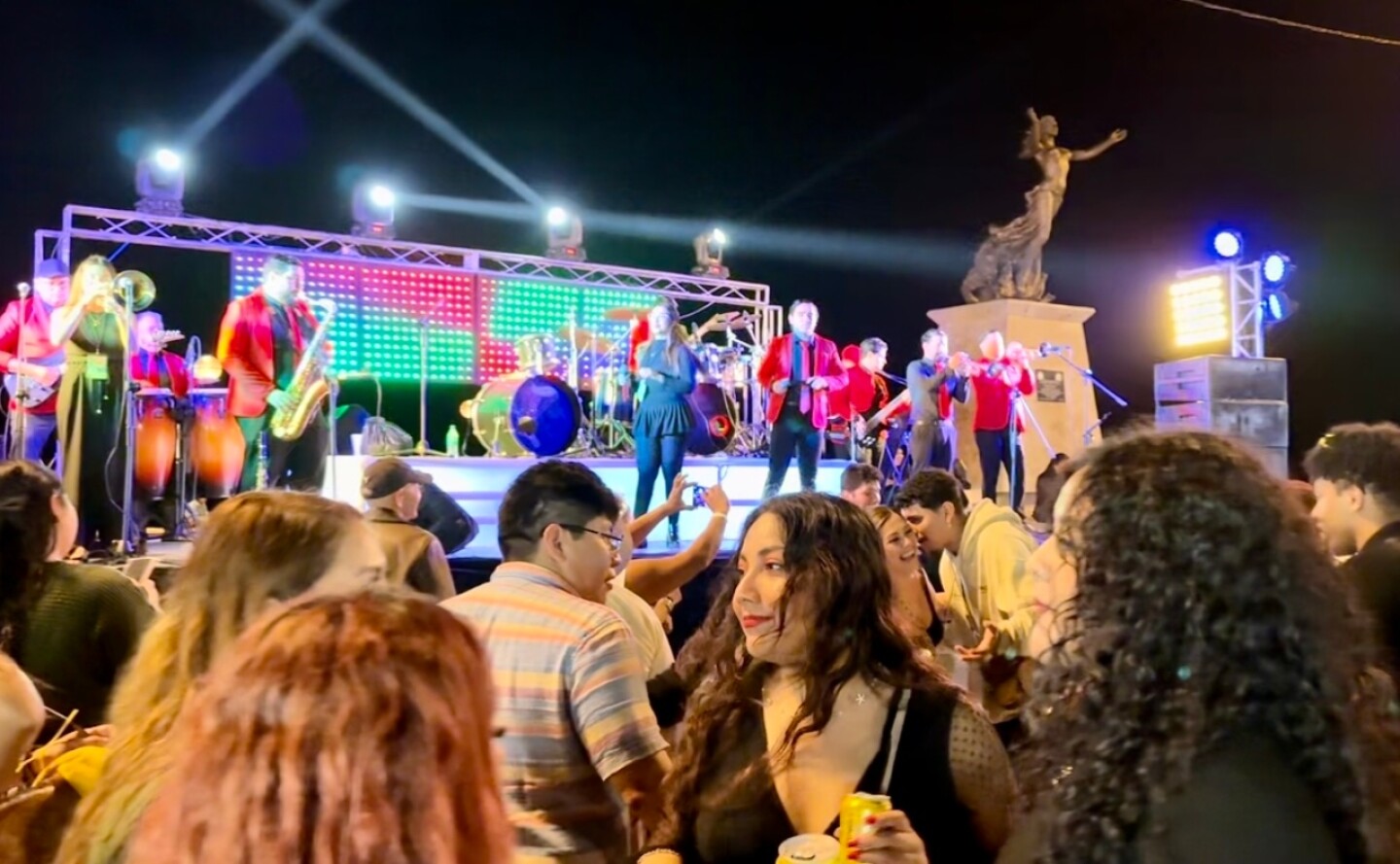 carnaval de mazatlan.jpg