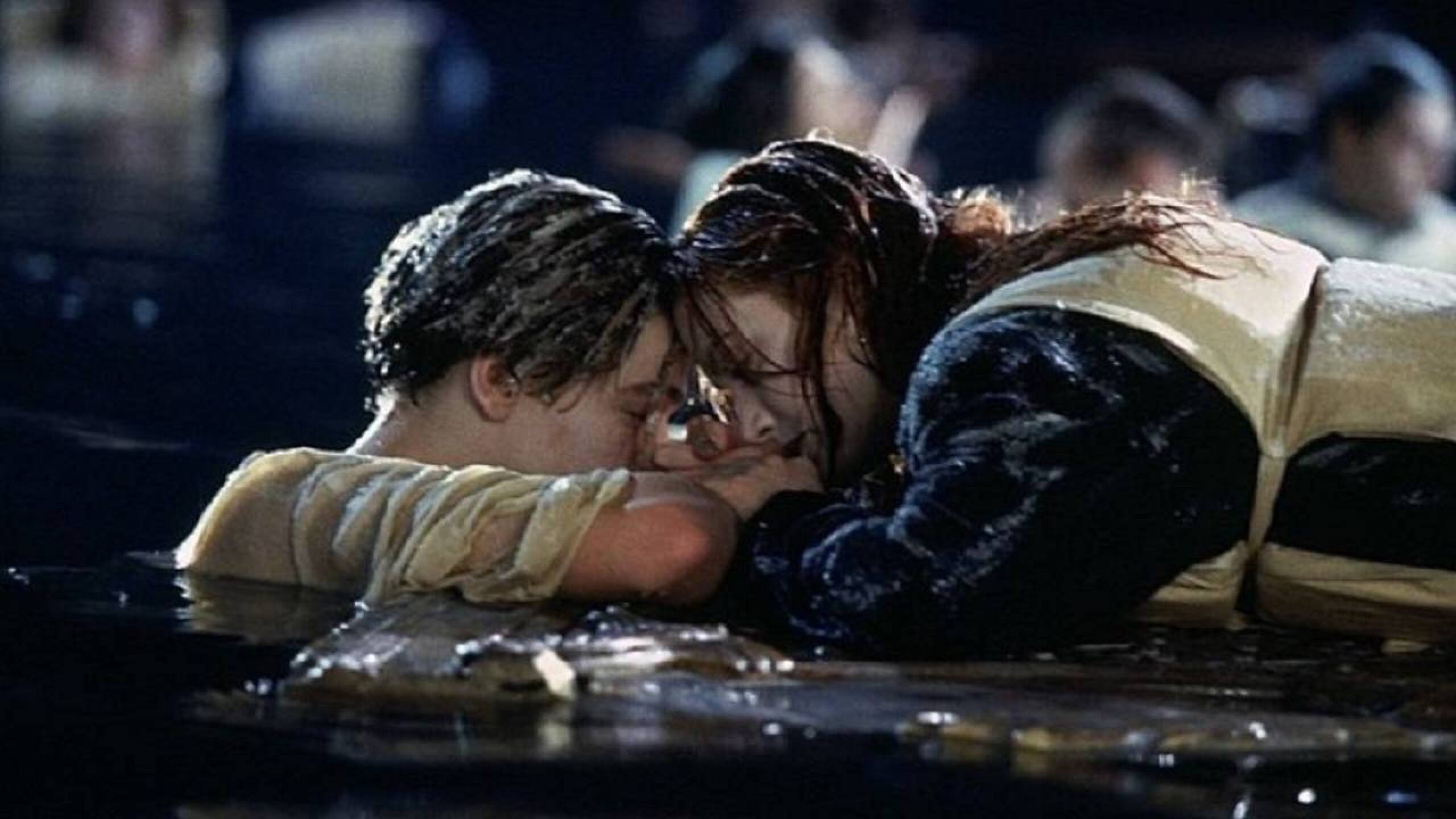 Jack-no-cabia-en-la-tabla-James-Cameron-lo-explicara-cientificamente