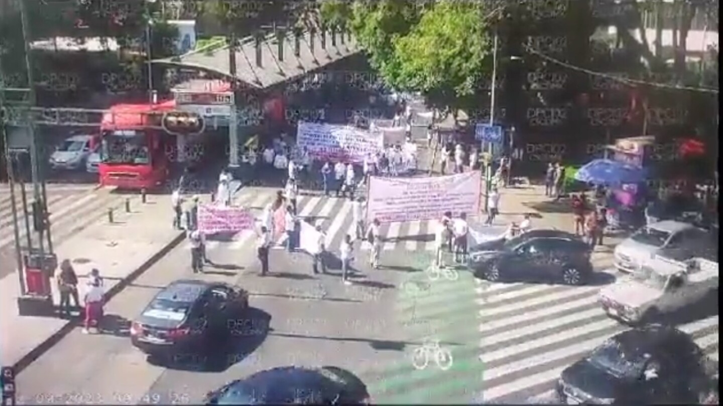 bloqueo-en.insurgentes-hoy-metrobus