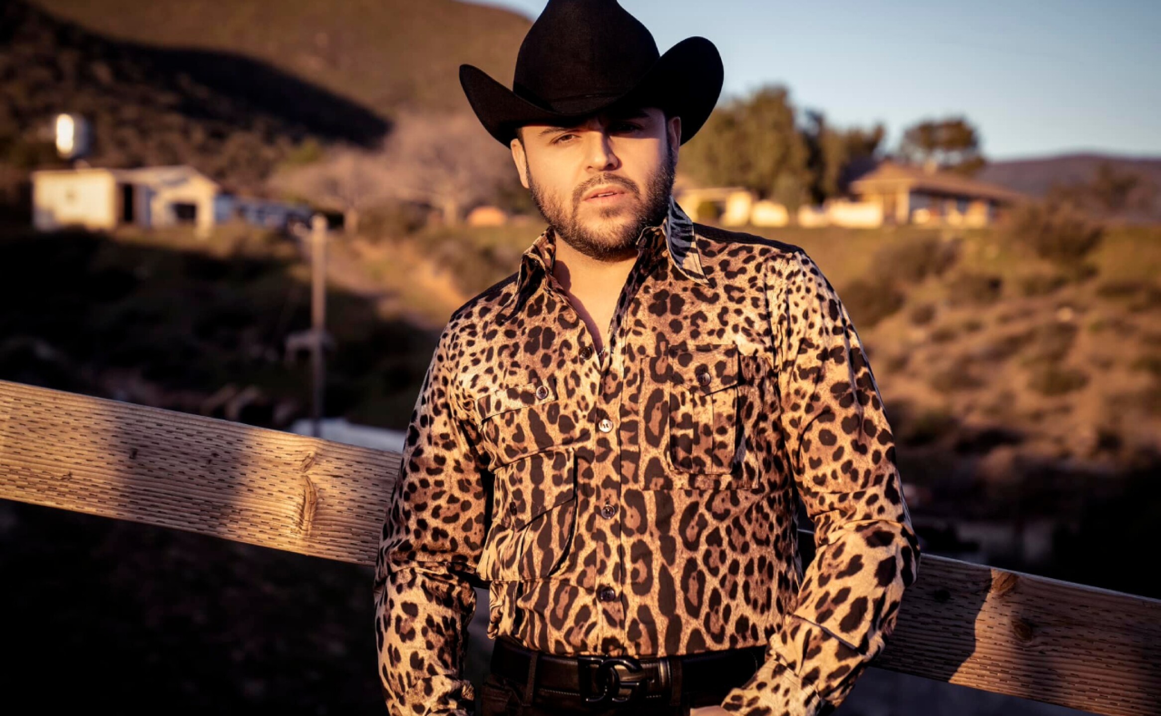 gerardo-ortiz-narcotrafico-fb (1).jpg