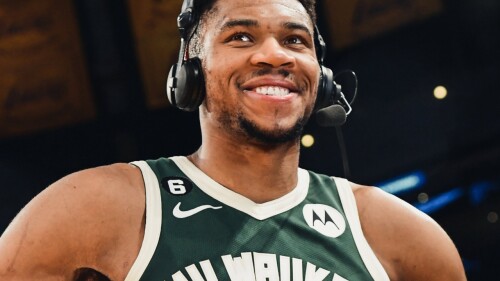 angeles-lakers-milwaukee-bucks