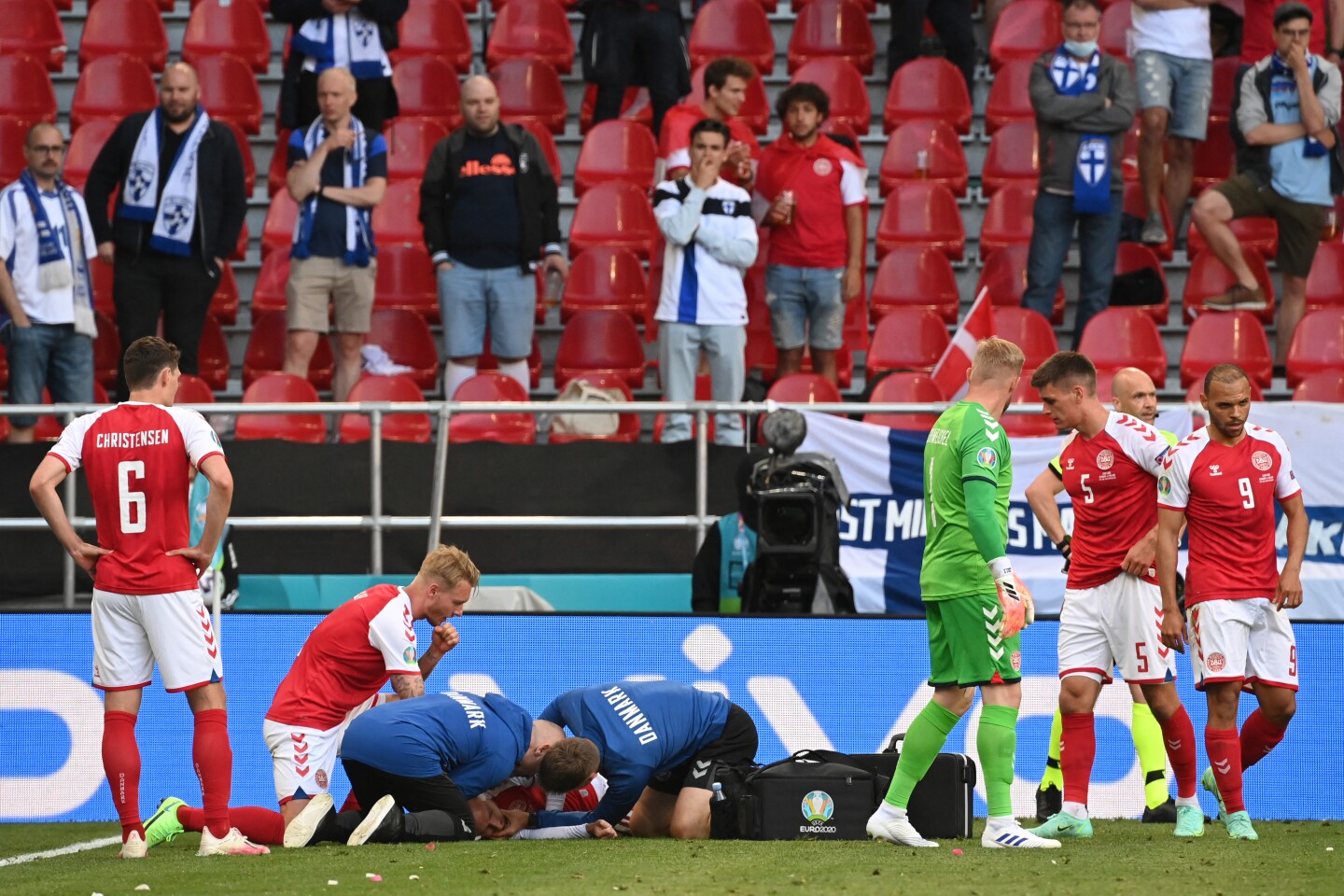 FBL-EURO-2020-2021-MATCH03-DEN-FIN