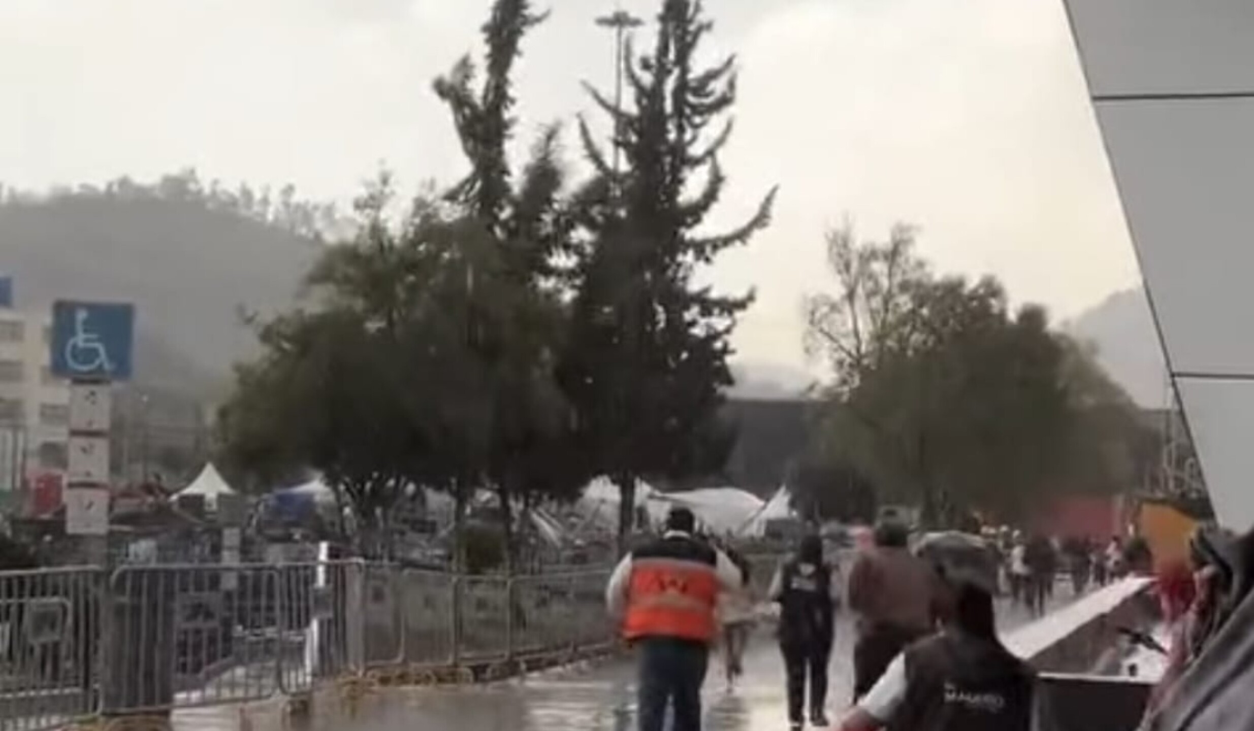 desplome estructura gam concierto alicia villareal.jpg