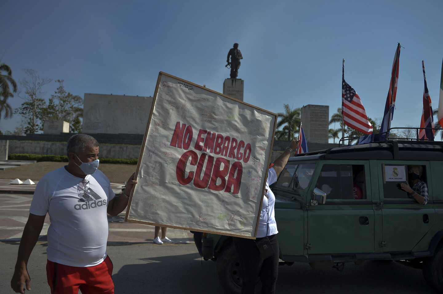 Embargo Cubano Se manifiestan en Cuba contra el embargo estadounidense