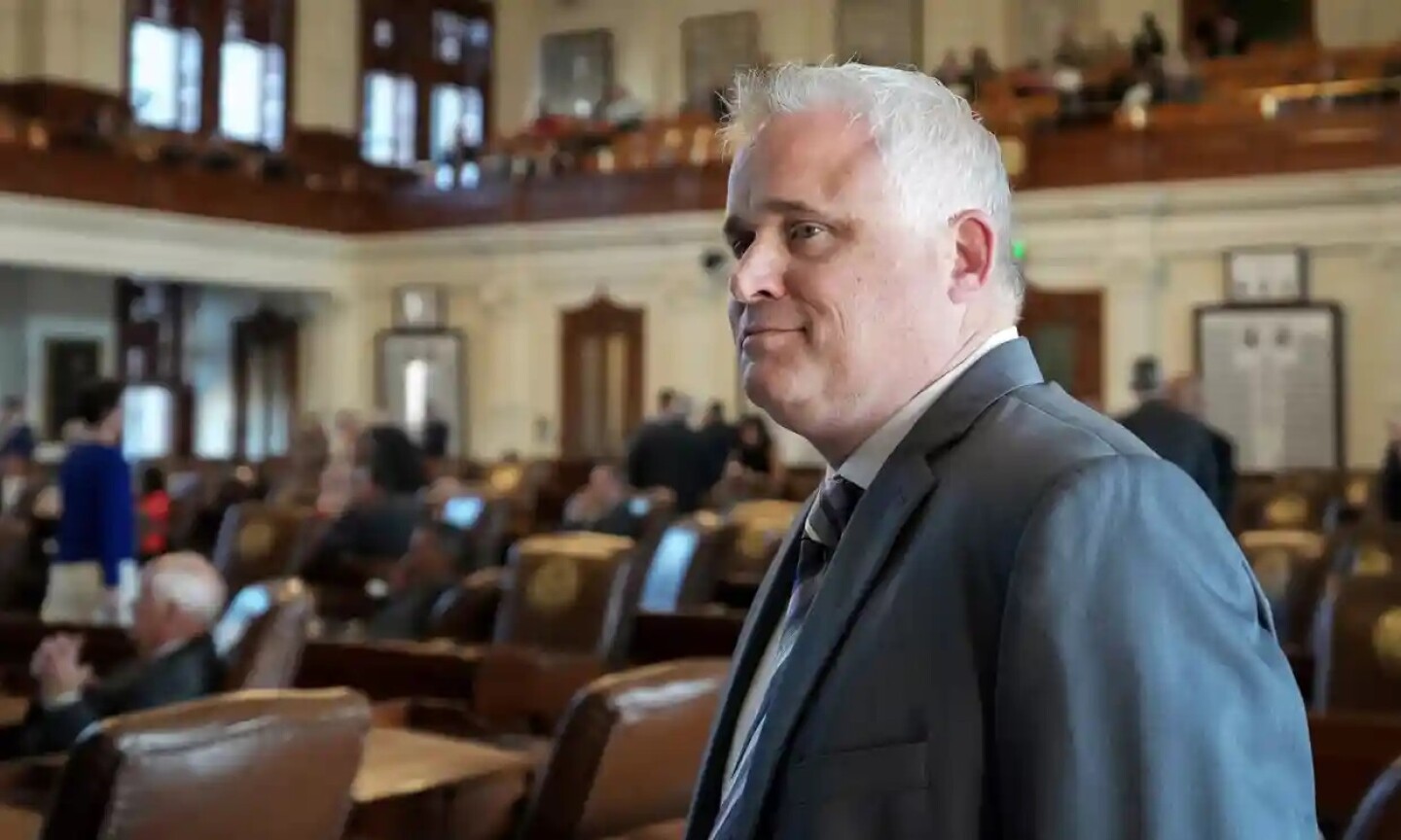 republicano_renuncia_tras_mantener_relaciones_sexuales_con_una_pasante