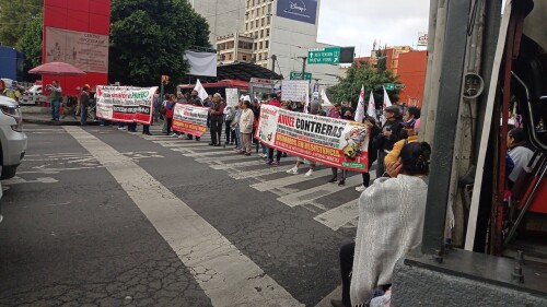 bloqueo-en-insurgentes-sur-hoy-exigen-condonacion-a-cfe