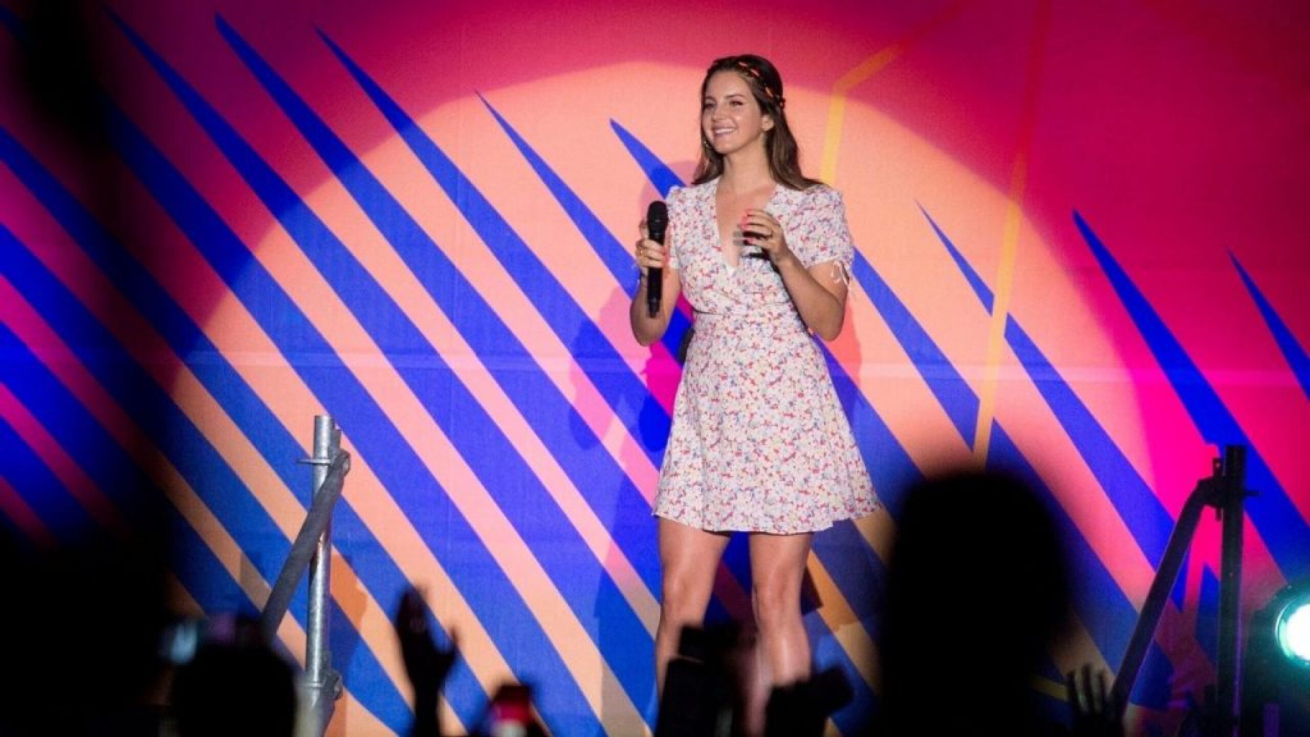 lana-del-rey-1024x576