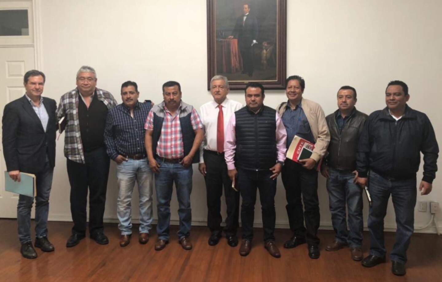 AMLO CNTE y Moctezuma