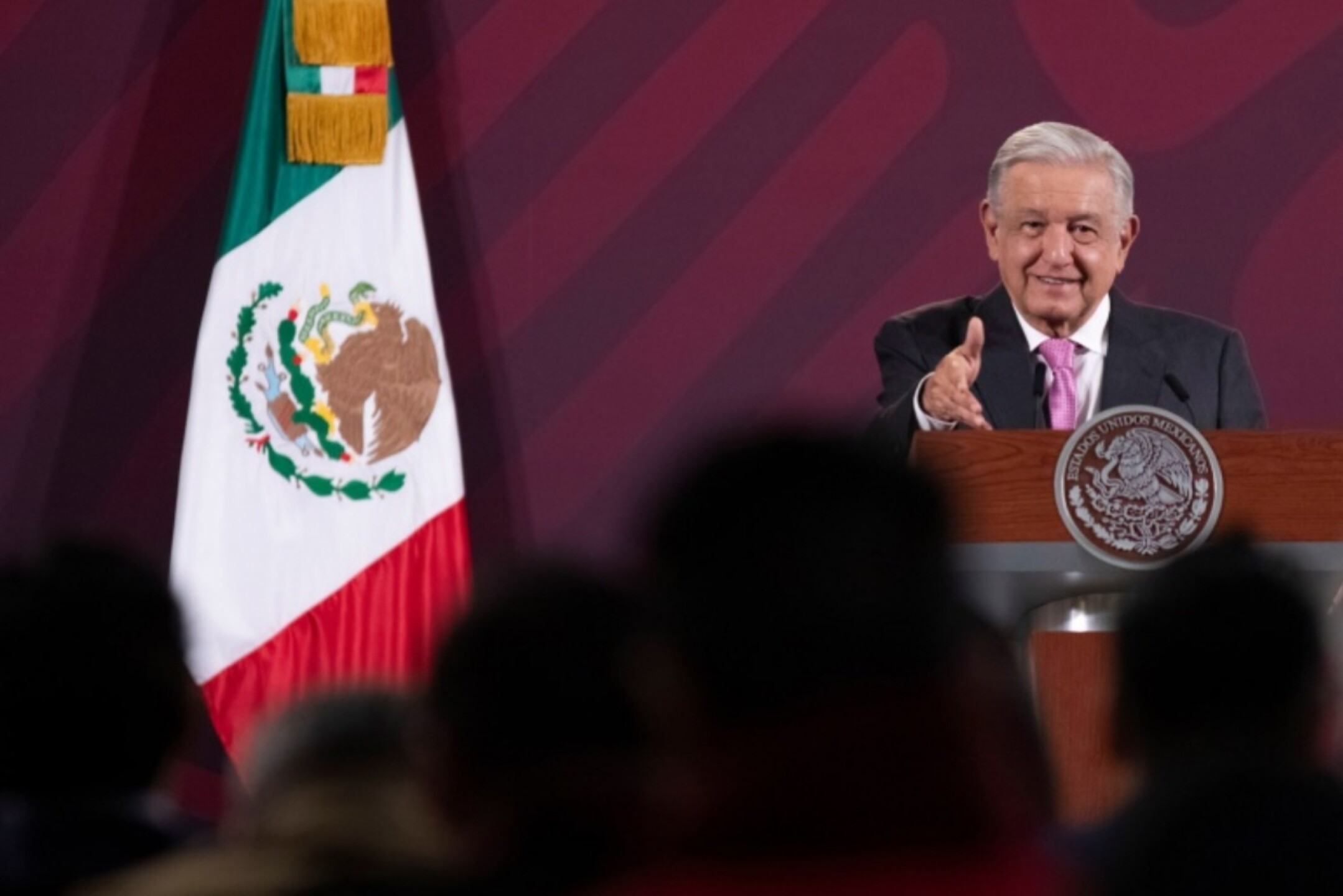 mananera.amlo-palacio-nacional-foto