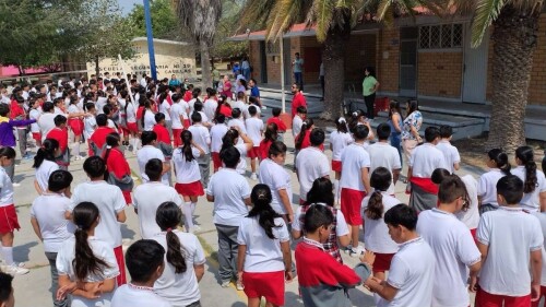 dia del nino nina hay clases manana miercoles 30 de abril de 2025.jpg